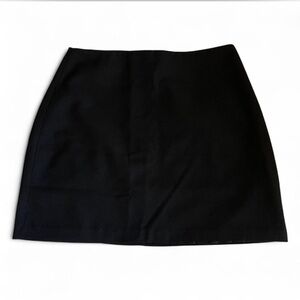 New H&M Basic Black Mini Skirt ✨